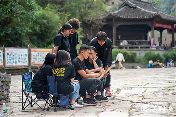 天籁艺术学校