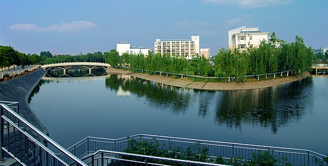 南阳理工学院
