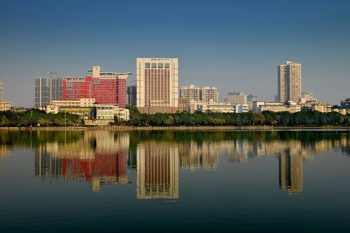 广西艺术学院（南湖校区）