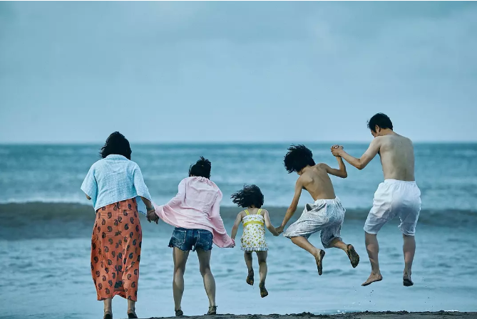 《小偷家族》剧照