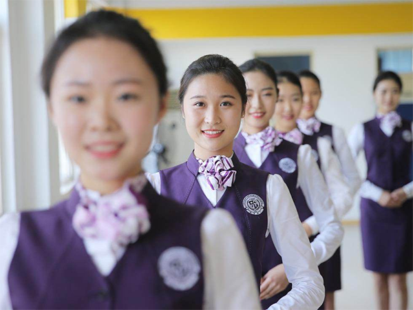 什么样的学生能够报考空乘艺考?